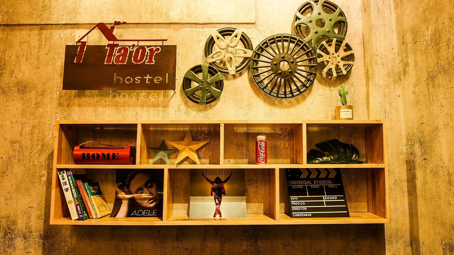 Отель Ta'Or Hostel Нячанг